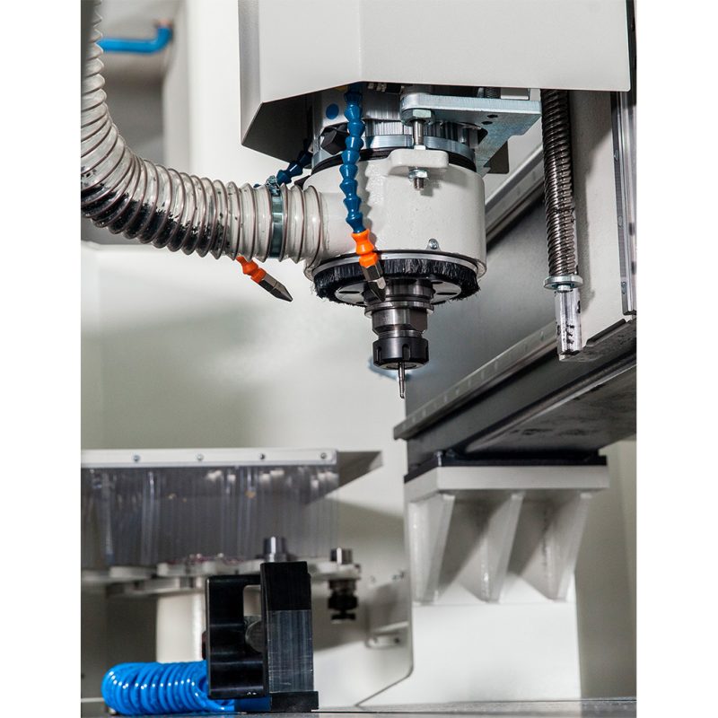 ozcelik lepus x centro de procesamiento de panel composite 2 2022 10 04 CNC para panel composite Lepus X Fresadora